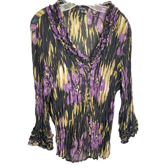 Mandee Women’s Crinkle Black Purple Floral V-Neck Ruffle Blouse Size M Romantic - Picture 1 of 12